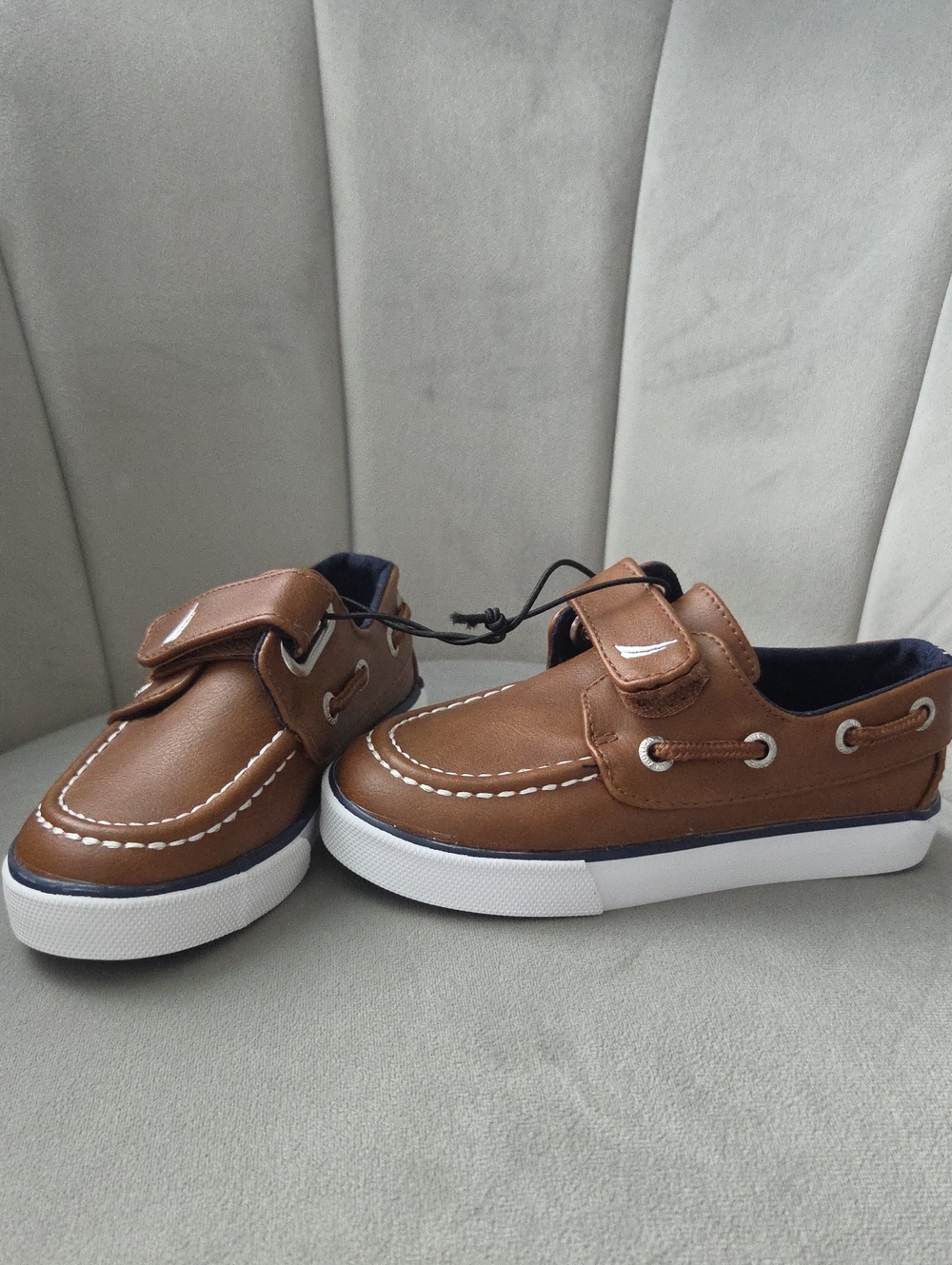 Nautica Brown and White Kids Moccasin Boat Shoes NWT toddler Size 8
